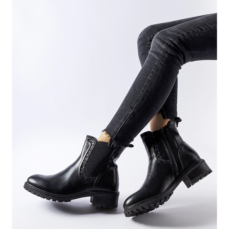 Schwarze Stiefeletten mit Emidio-Glitzer verziert 1