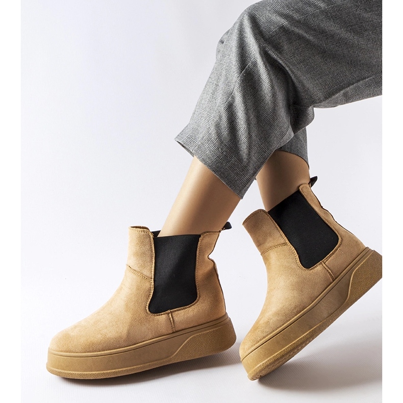 Dunkelbeige Stiefeletten auf der Benilde-Plattform 1