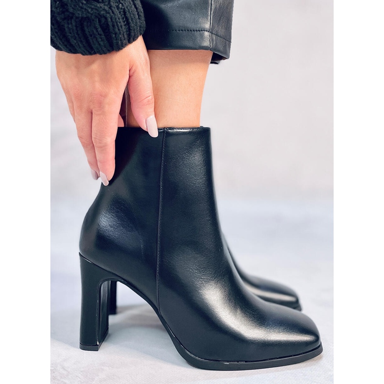 Madison Schwarze Pu-High-Heels 1