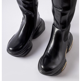 Inna Schwarze Stiefel mit massiver Sohle von Tanas 2