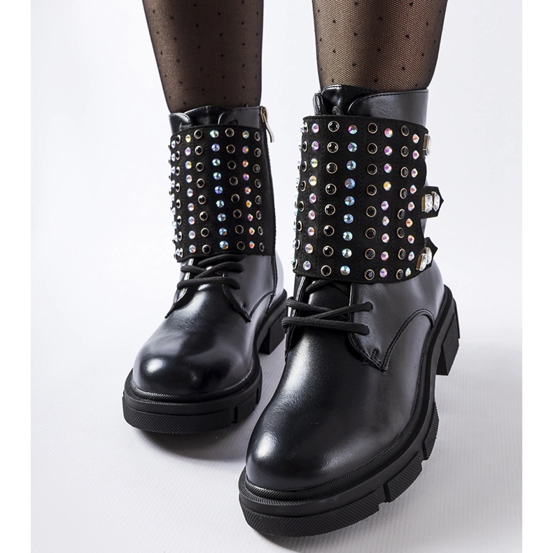 Schwarze Stiefeletten, verziert mit Cento-Zirkonen 2