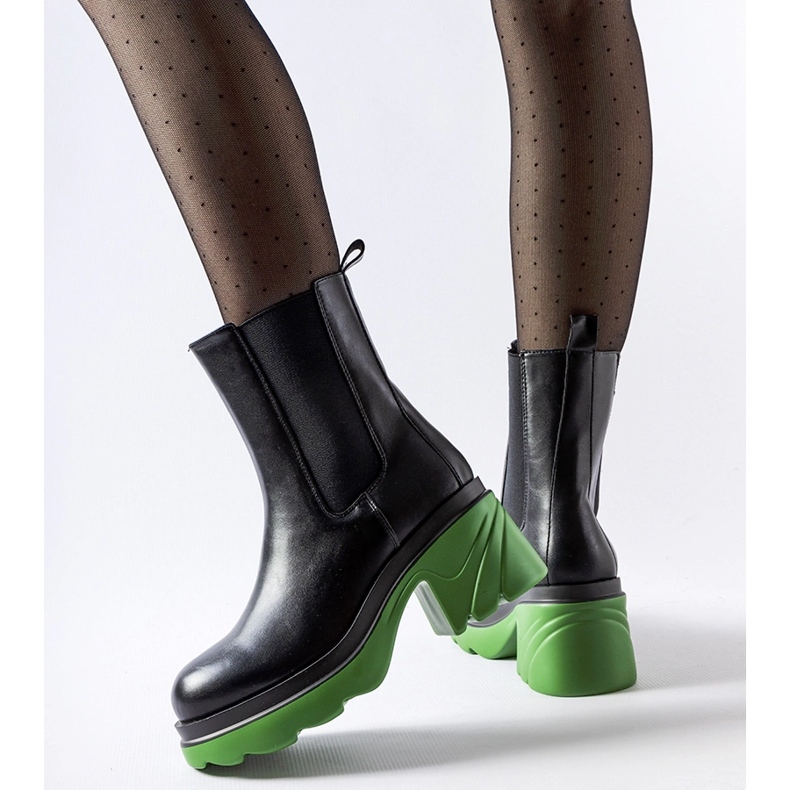 Schwarze isolierte Stiefeletten mit grünem Tirano-Absatz 1