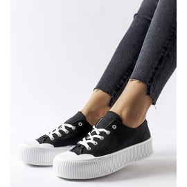 Schwarze Sneakers auf weißem Fortunata-Plateau 1