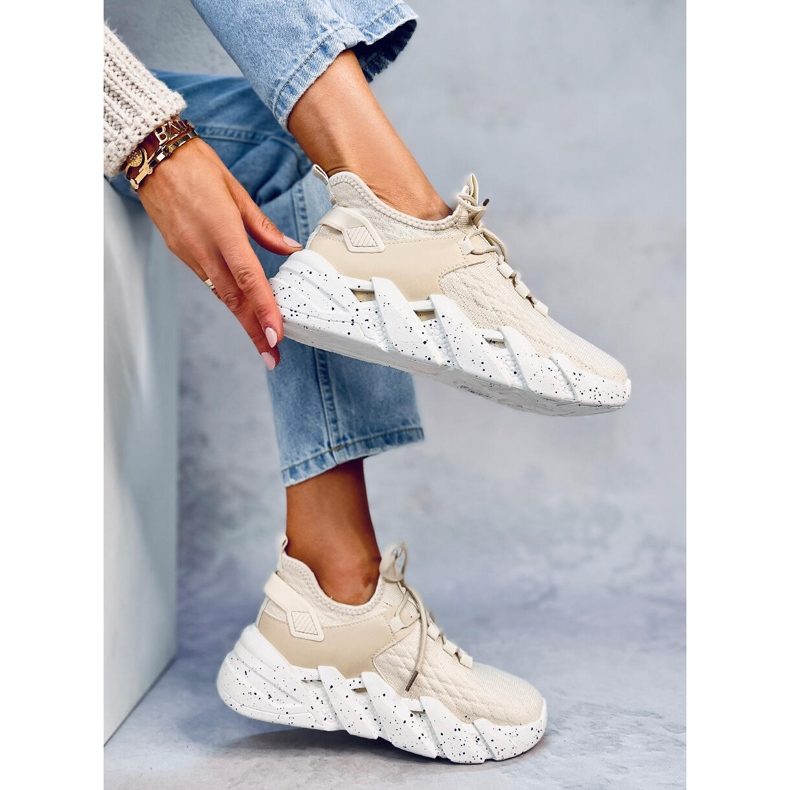 Indu Beige Sockensportschuhe 2