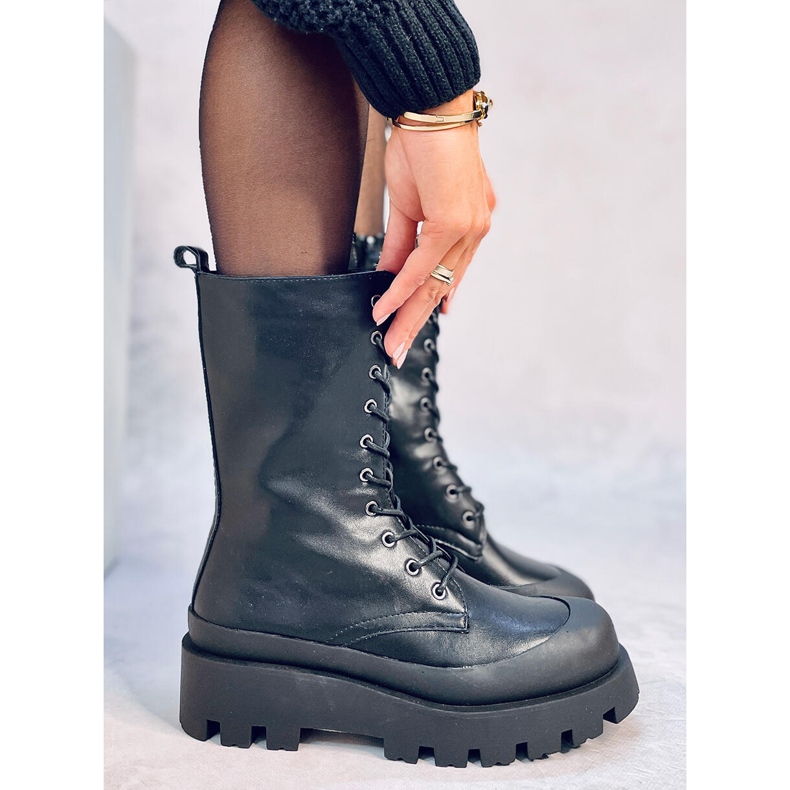 Knight Schwarze Schnürstiefel 2