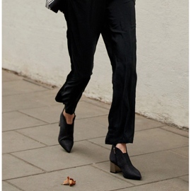 Marco Shoes Schmale Stiefel mit Gummi im Obermaterial und Metallic-Absatz schwarz 1