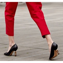 Marco Shoes Lederstilettos aus weichem Narbenleder mit Steinen schwarz 1