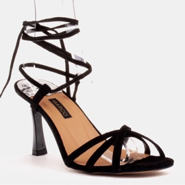 Marco Shoes Elegante Sandalen auf hohem Absatz mit gebundenem Riemen schwarz 1