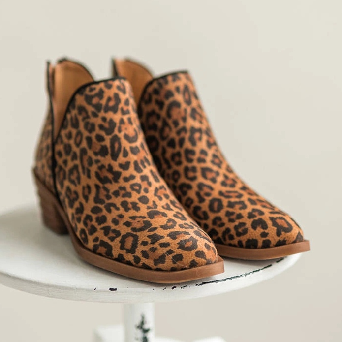 Marco Shoes Echtlederstiefel mit V-Schnitt 1954B-634-1 braun 1