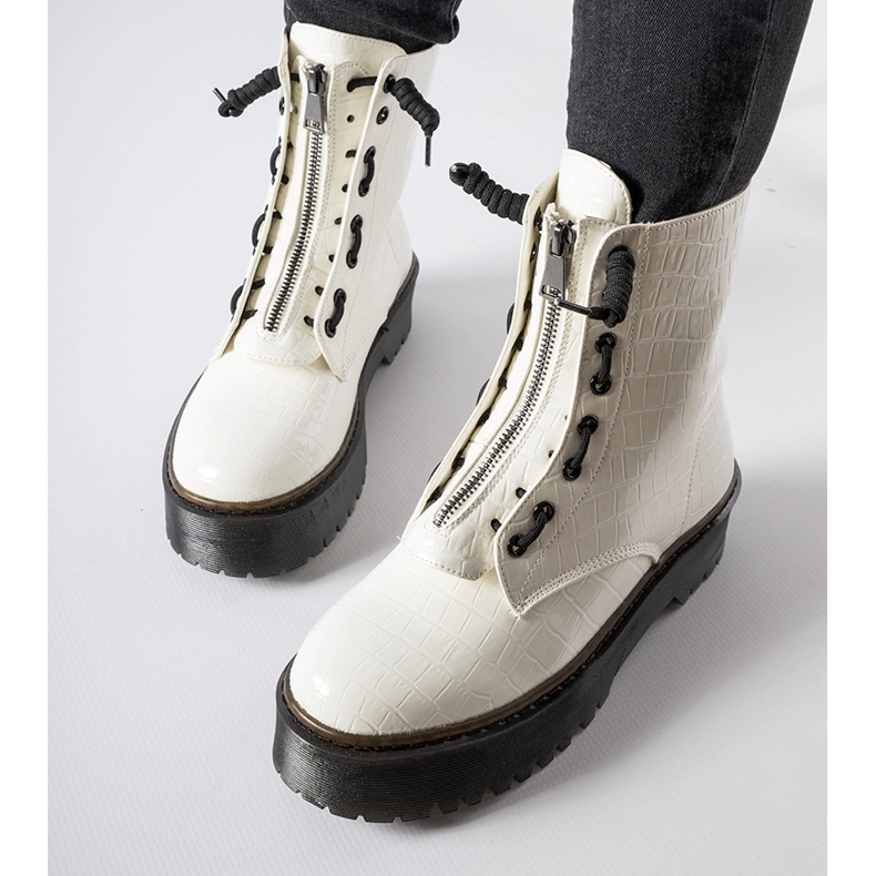 Inna Weiße Plateaustiefeletten mit Ascea-Prägung 1