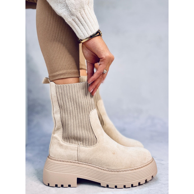 Winters Beige elastische Stiefeletten 1