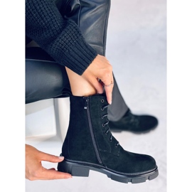 Turner Schwarze Arbeiter zum Schnüren 1