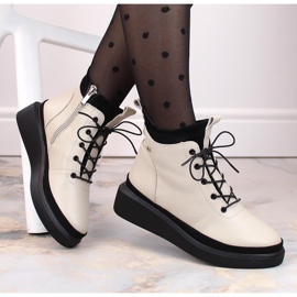 Beige Lederstiefel auf der Plattform von Filippo DBT4799 1