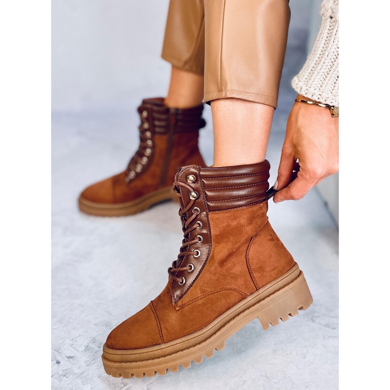 Arbeiterinnen von Gaba Camel braun 1