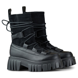 Damen-Schnürstiefeletten auf Plateausohle mit flexiblem Obermaterial schwarz 1