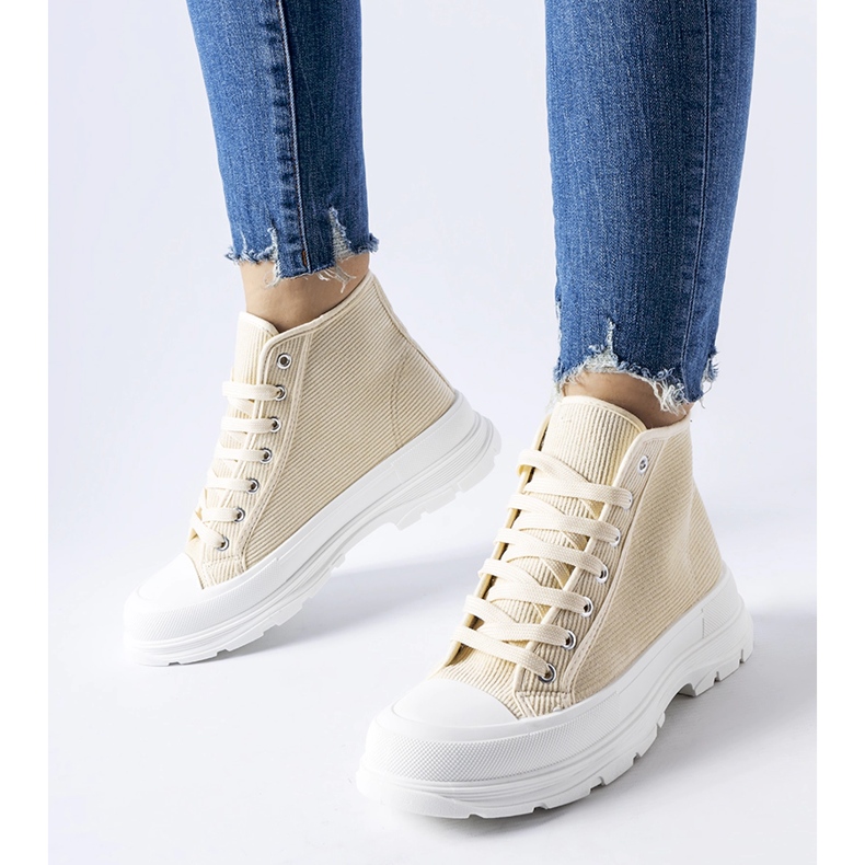 Inna Beigefarbene High-Top-Sneaker von Villaggio 1