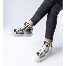 Inna Schwarze Turistico-Sneaker im Distressed-Look 1