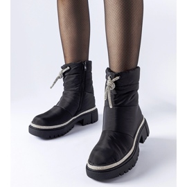 Schwarze Schneestiefel, verziert mit Giusti-Zirkonen 1