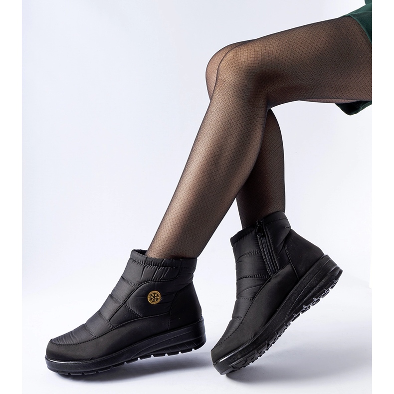 Schwarze Schneestiefel mit niedrigem Keilabsatz Vittore 1