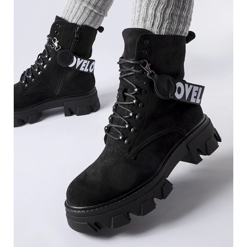 Schwarze Stiefeletten mit dekorativem abnehmbarem Riemen 1