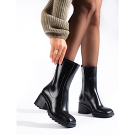 SHELOVET Schwarze Gummistiefel mit hohem Absatz und Reißverschluss 1