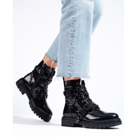 SHELOVET Lackierte schwarze Arbeiterinnen 1