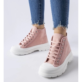 Rosa Villaggio-High-Top-Sneaker 1