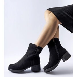 Schwarze isolierte Stiefel von Faustin 1