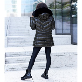 Schwarze Lackstiefeletten mit Sfaranda-Strasssteinen 2