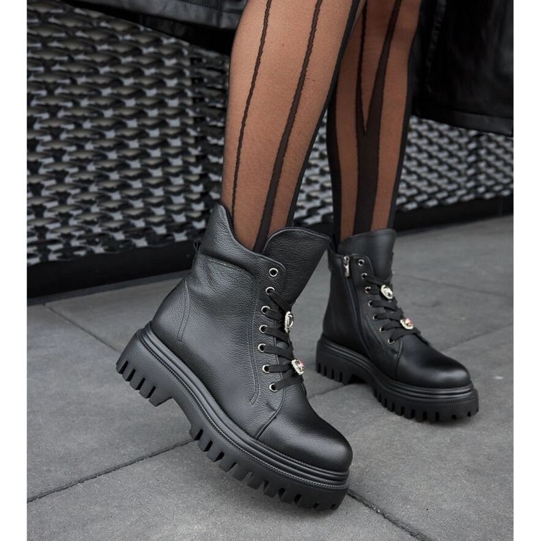 Karino isolierte Stiefel aus schwarzem Leder 1