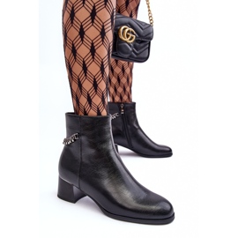 Seastar Low -Tiefen -Frauen -Lederstiefel mit schwarzer Kette 2