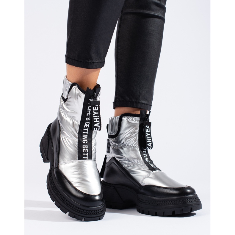 Silberne Schneestiefel für Damen auf der Shelovet-Plattform 1