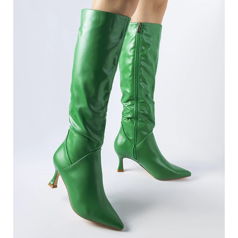 Grüne spitze Stiefel mit hohem Absatz 1