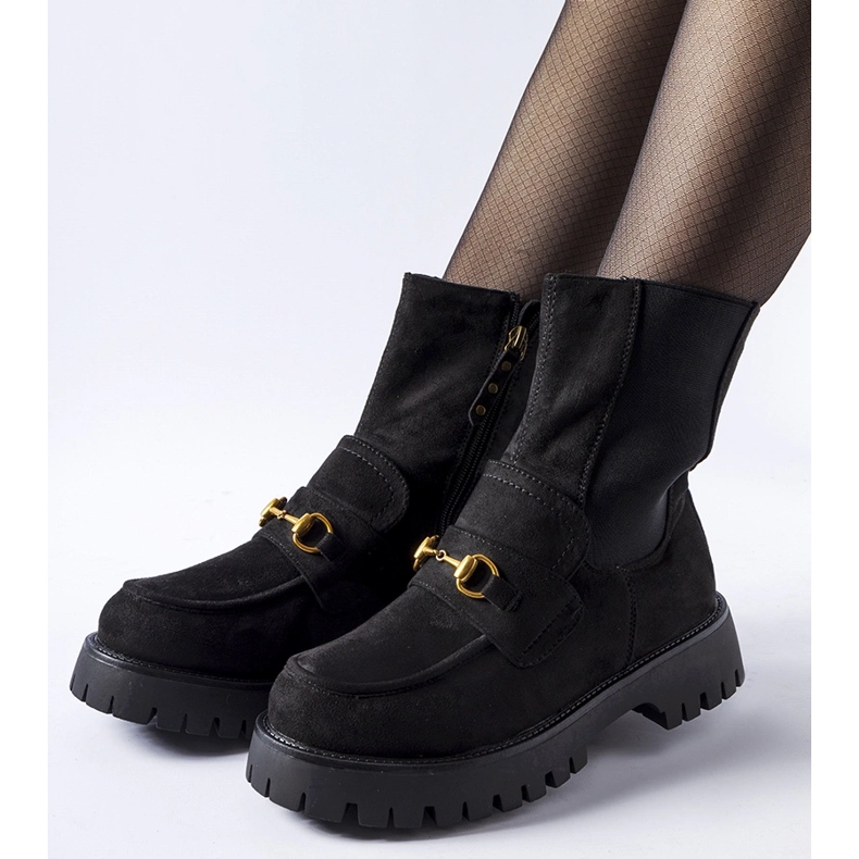 Schwarze isolierte Stiefel mit Overlook-Schnalle 1