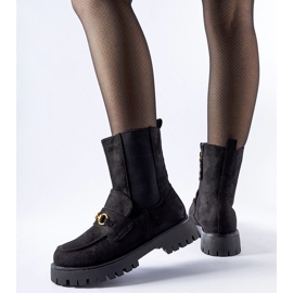 Schwarze isolierte Stiefel mit Overlook-Schnalle 2