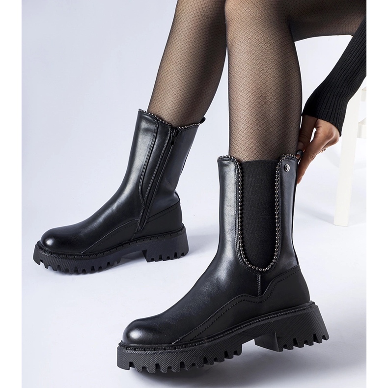 Schwarze, isolierte Donigala-Stiefeletten 1