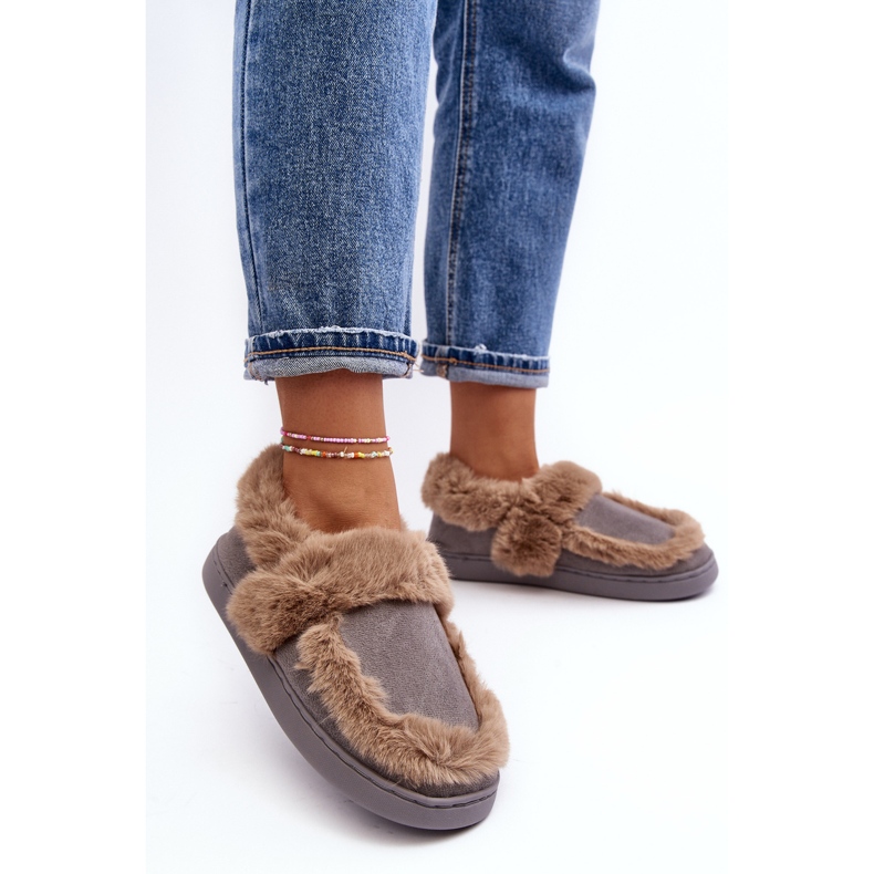 Damenhausschuhe mit Fell in Grau von Sailey 2