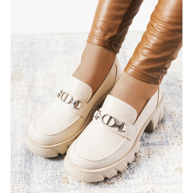 Beige Mokassins auf dicker Brant-Sohle 1