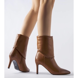 Braune isolierte Stiefel mit hohem Cipresso-Absatz 1