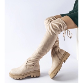 Beigefarbene flache Overknee-Stiefel von Milwake 1