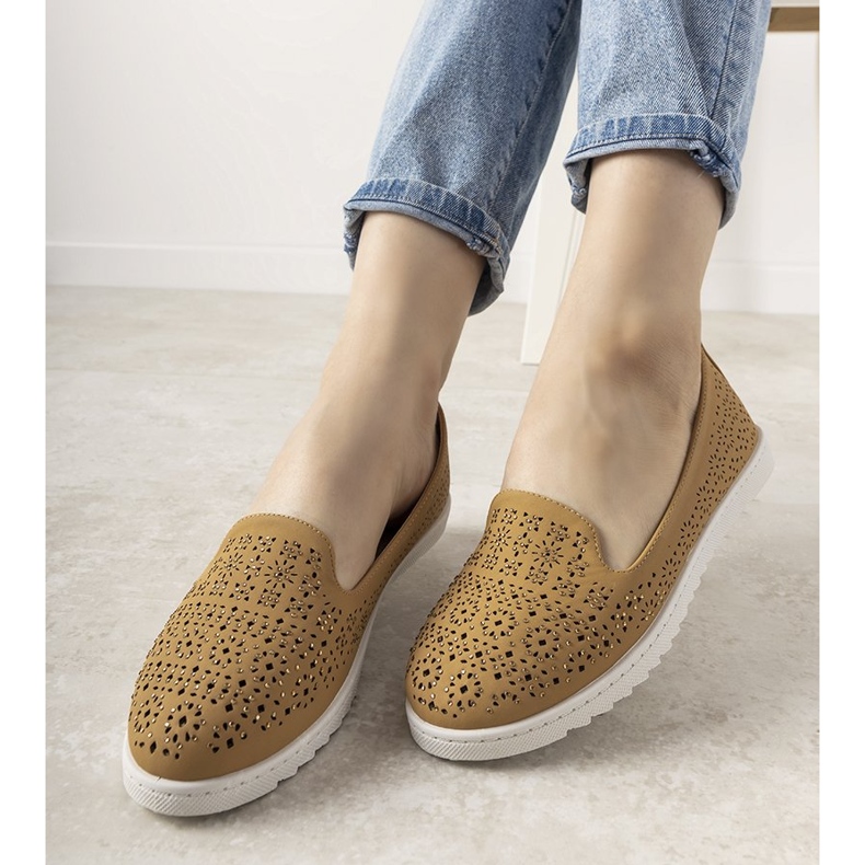 Camel Loafer mit durchbrochenem Catwalk-Muster braun 1