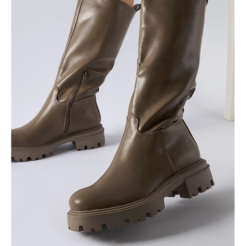 Braune isolierte flache Stiefel von Meana 1