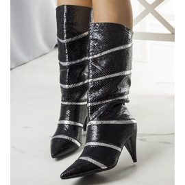 Schwarz-silberne isolierte Nevzo-Stiefel 1