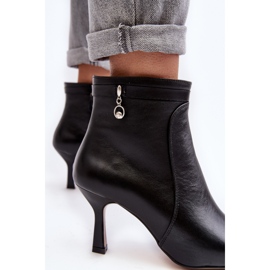 Damen-Stiefeletten aus Leder Maciejka 06301-01 Schwarz 2