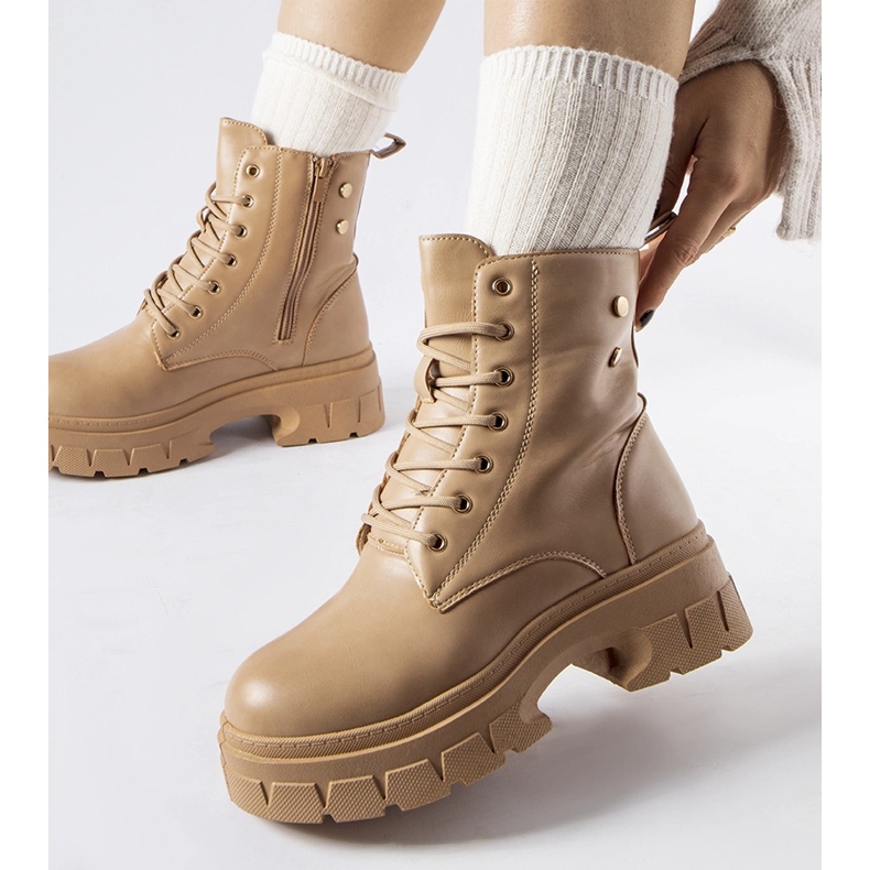 Beige Arbeiterstiefel mit dickerer Melicucca-Sohle 1