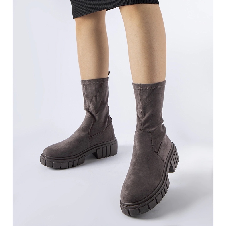 Graue Montefusco-Stiefeletten aus Öko-Wildleder 1