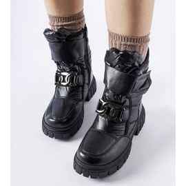 Schwarze Schneestiefel mit dekorativer Athos-Schnalle 2