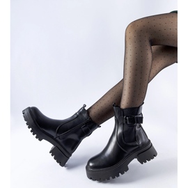 Schwarze isolierte Stiefel mit Casola-Schnalle 1