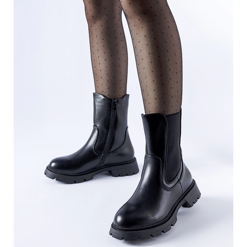 Schwarze isolierte klassische Pleasanton-Stiefeletten 1