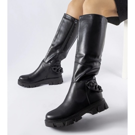 Schwarze flache Stiefel mit Kette Armand 1